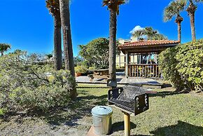 Land's End 6-302 Beach Front - Premier