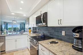 Land's End 7-203 Beach Front - Premier