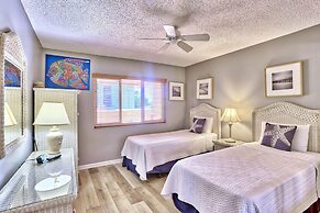 Land's End 7-204 Beach Front