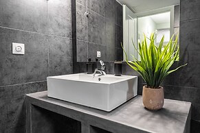 Boutique Studios & Apartments-by Avelink