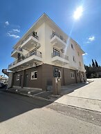 Boutique Studios & Apartments-by Avelink