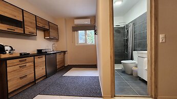 Boutique Studios & Apartments-by Avelink