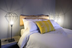 Boutique Studios & Apartments-by Avelink