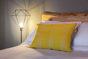 Boutique Studios & Apartments-by Avelink