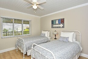 Land's End 8-403 Beach Front - Premier