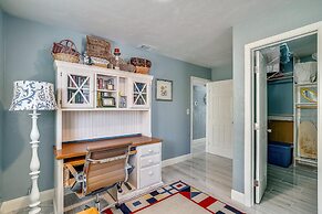 Manatee Home - Water Front Pool Home