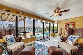 Manatee Home - Water Front Pool Home