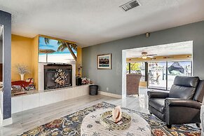 Manatee Home - Water Front Pool Home