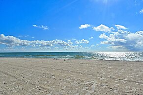 Land's End 11-305 Beach Front - Premier