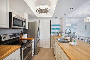 Land's End 1-306 Bay Front- Premier