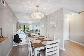 Land's End 1-306 Bay Front- Premier