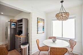 Twin Tiki - Full Property - 4 Bedroom