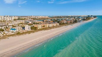 Twin Tiki - Full Property - 4 Bedroom