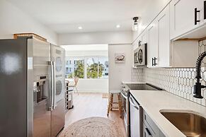 Twin Tiki - Full Property - 4 Bedroom