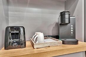 Twin Tiki - Full Property - 4 Bedroom