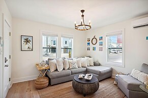 Twin Tiki - Full Property - 4 Bedroom