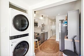 Twin Tiki - Full Property - 4 Bedroom