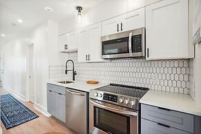 Twin Tiki - Full Property - 4 Bedroom