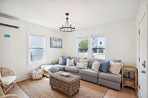 Twin Tiki - Full Property - 4 Bedroom