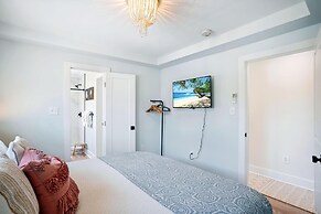 Twin Tiki - Full Property - 4 Bedroom