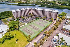 Bayshore Yacht & Tennis 409 - Premier