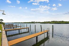 Bayshore Yacht & Tennis 409 - Premier