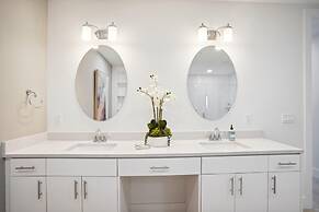 The Harbor Condo 305 - Premier