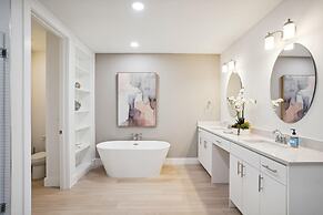 The Harbor Condo 305 - Premier