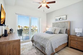 The Harbor Condo 305 - Premier
