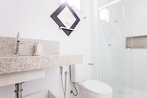 IT22 Lindo Apto 3 Quartos a Beira Mar