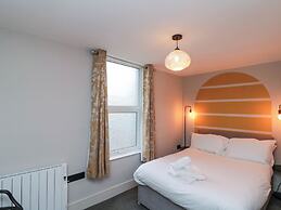 Apt 8 @ Hunter's Quay