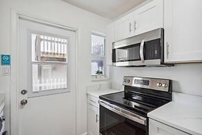 Beach Livin 1 - 1 Bedroom Downstairs