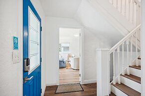 Beach Livin 1 - 1 Bedroom Downstairs