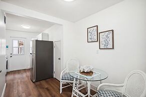 Beach Livin 1 - 1 Bedroom Downstairs