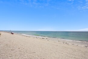 Beach Livin 1 - 1 Bedroom Downstairs