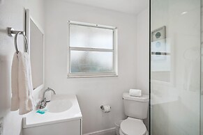 Beach Livin 2 - 1 Bedroom Downstairs