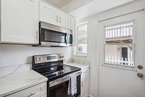 Beach Livin 2 - 1 Bedroom Downstairs