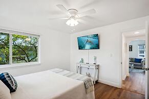 Beach Livin 2 - 1 Bedroom Downstairs