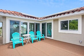 Beach Livin 3 - 3 Bedroom Upstairs