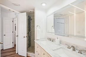 Beach Livin 3 - 3 Bedroom Upstairs