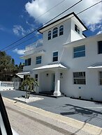 Beach Livin 3 - 3 Bedroom Upstairs