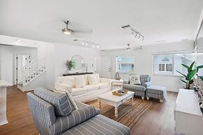 Beach Livin 3 - 3 Bedroom Upstairs