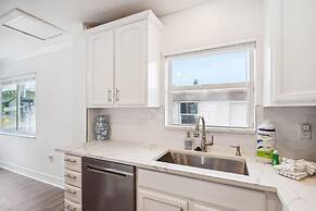 Beach Livin 3 - 3 Bedroom Upstairs