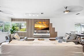 Beach Livin 3 - 3 Bedroom Upstairs