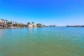 Palms Of Treasure Island #210