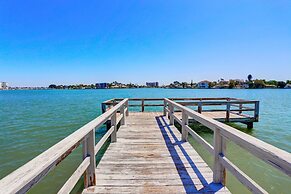 Palms Of Treasure Island #210