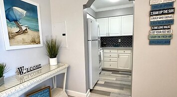 Barefoot On The Shores I