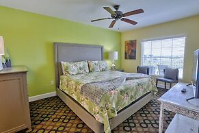 Harbourside 7716- Splash On The Rocks