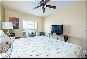 Harbourside 7716- Splash On The Rocks