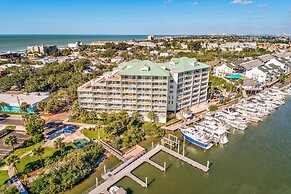 Harbourside 7716- Splash On The Rocks